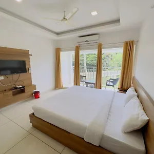 Lets ホテル Kochi